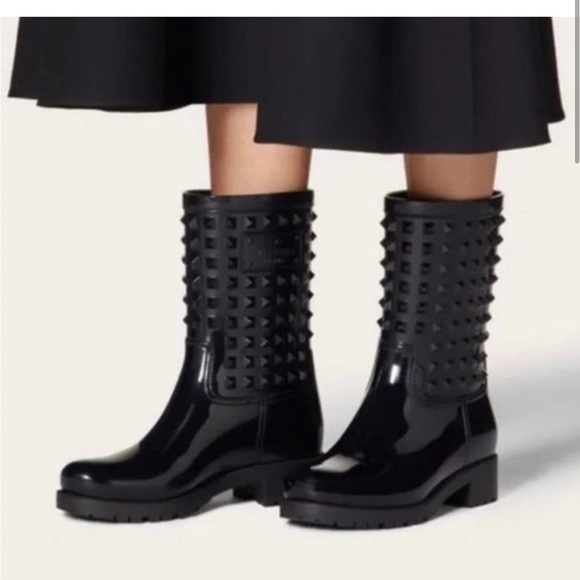 Valentino Shoes - Valentino Rockstud rainboots